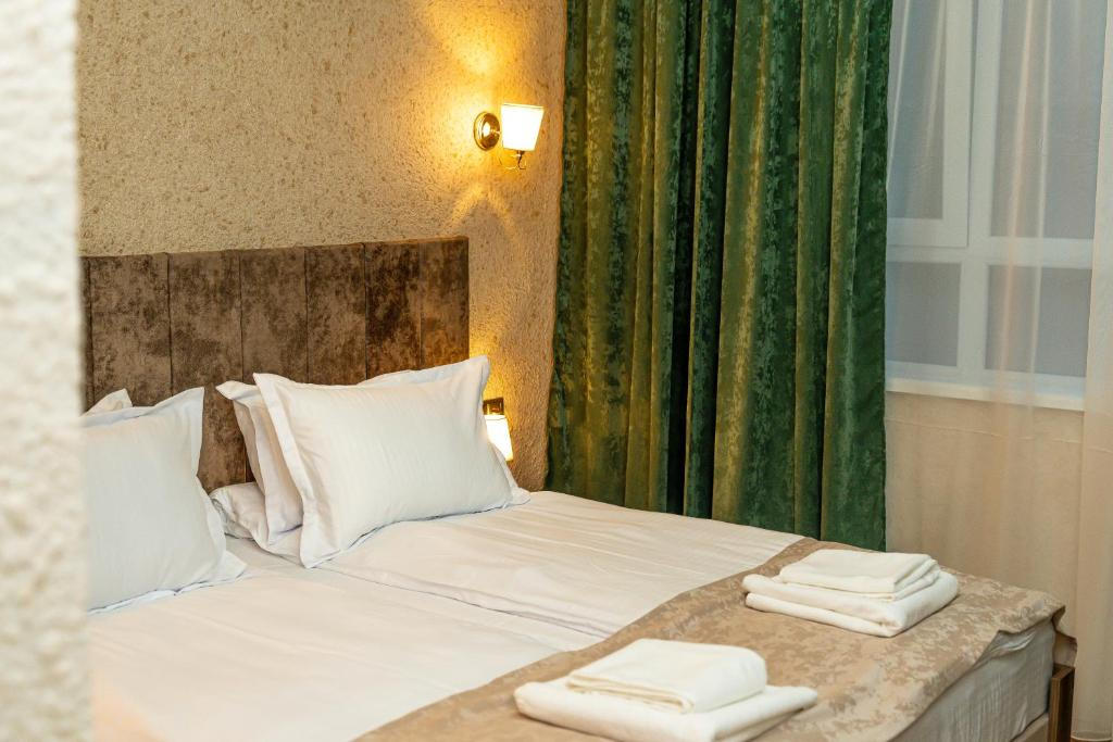 Двойна Стая 2